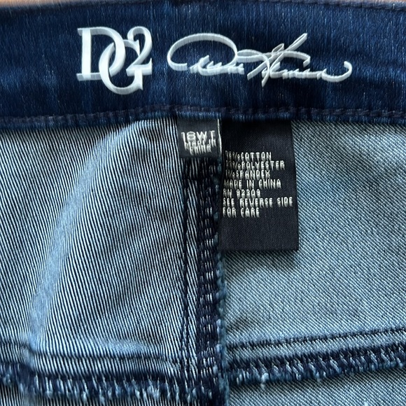 DG2 virtual stretch dark denim patriotic jeans! NWT size 18WT… - Picture 3 of 5